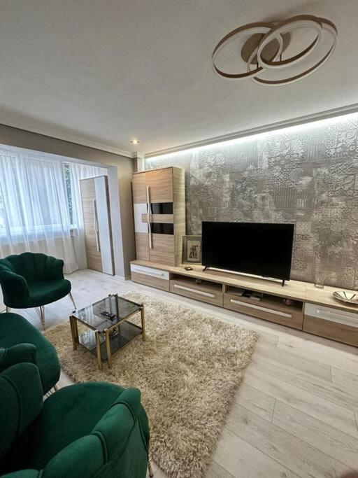 Stylish Apartment In Dambu Târgu-Mureş Εξωτερικό φωτογραφία